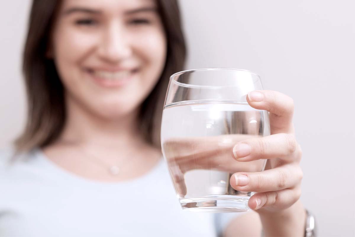Here Are Top 6 Reasons Why Alkaline Water is Better Than Plain Water - Vyom